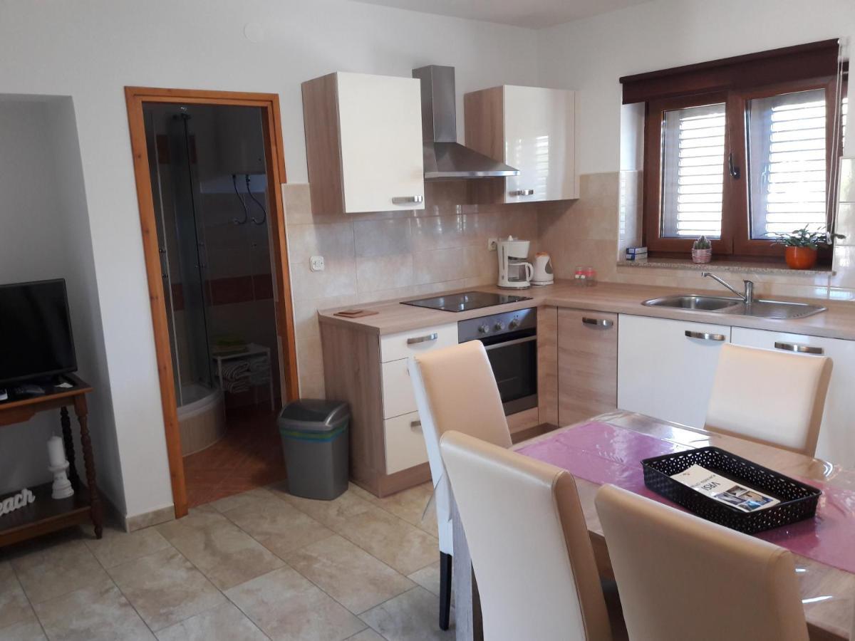 ורסי Apartmani Predovan מראה חיצוני תמונה