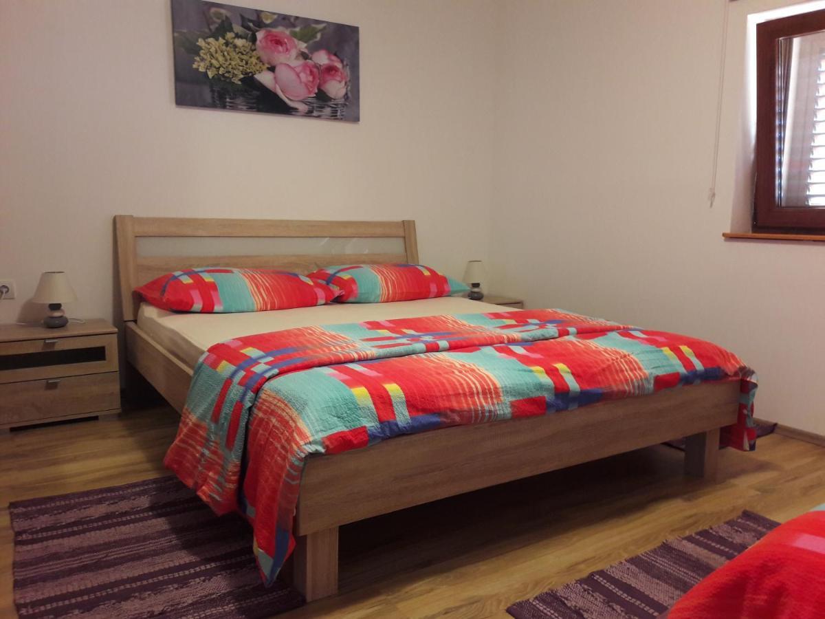ורסי Apartmani Predovan חדר תמונה